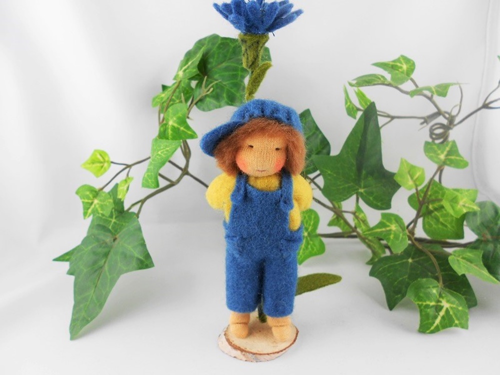 Kornblume, Junge Blumenkind Jahreszeitentisch Kornblume, Junge Blumenkind Jahreszeitentisch