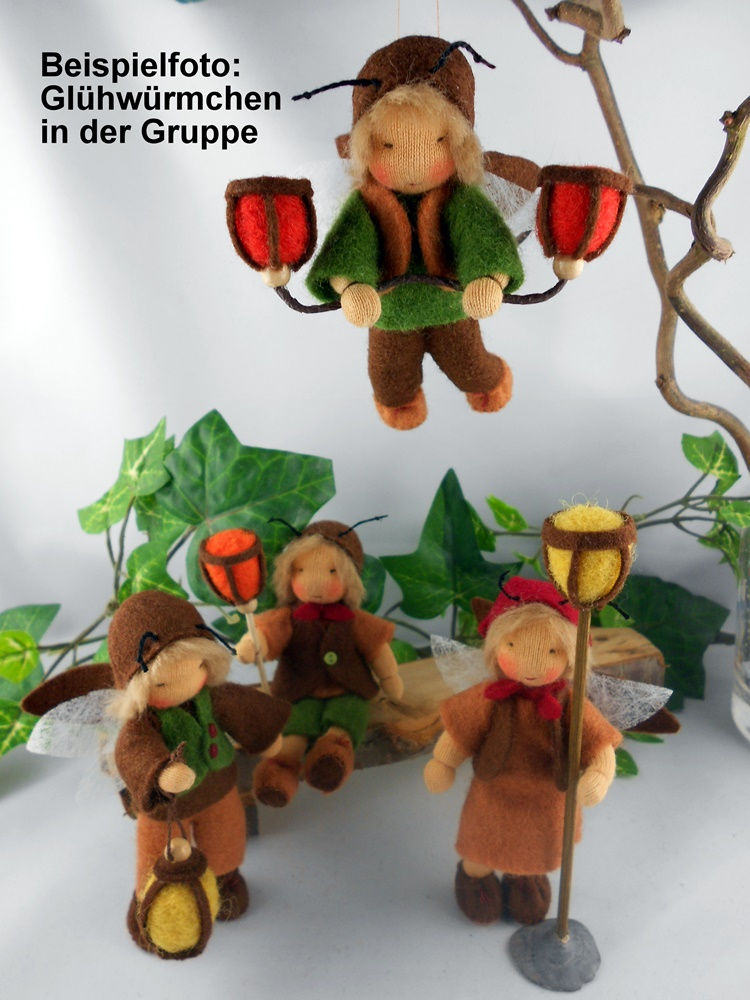 Glühwürmchen, Mädchen stehend Jahreszeitentisch Glühwürmchen, Mädchen stehend Jahreszeitentisch