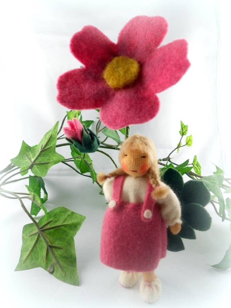 Blumenkind Jahreszeitentisch Frühling Heckenrose rosa Blumenkind Jahreszeitentisch Frühling Heckenrose rosa