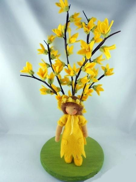 Forsythienstrauch - Blumenkind Jahreszeitentisch Frühling Forsythienstrauch - Blumenkind Jahreszeitentisch Frühling