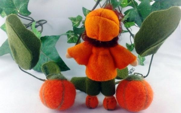 Kürbisranke Blumenkinder Jahreszeitentisch Kürbisranke Blumenkinder Jahreszeitentisch