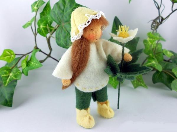 Buschwindröschen in weiß - Jahreszeitentisch Frühling Buschwindröschen in weiß - Jahreszeitentisch Frühling