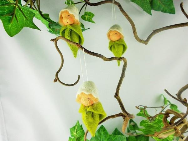 1 Frühlingsknospe, weiß zum Aufhängen Osterdeko 1 Frühlingsknospe, weiß zum Aufhängen Osterdeko