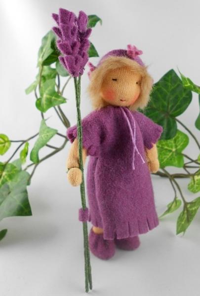 Lavendel - Mädchen Blumenkind Jahreszeitentisch Lavendel - Mädchen Blumenkind Jahreszeitentisch