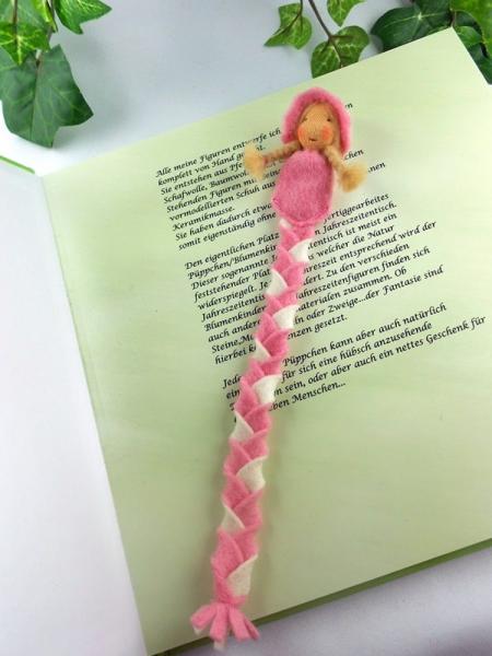 Lesezeichen-Wichtel mit Blütenmütze, rosa/weiß Lesezeichen-Wichtel mit Blütenmütze, rosa/weiß