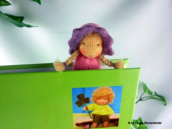 Lesezeichen-Wichtel mit Blütenmütze, rosa/flieder Lesezeichen-Wichtel mit Blütenmütze, rosa/flieder