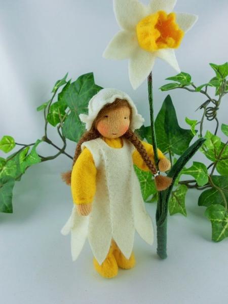 Blumenkind Jahreszeitentisch Frühling Osterglocke Narzisse Blumenkind Jahreszeitentisch Frühling Osterglocke Narzisse